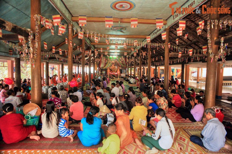 Ba ngoi chua Khmer doc dao phai ghe tham o Soc Trang-Hinh-4