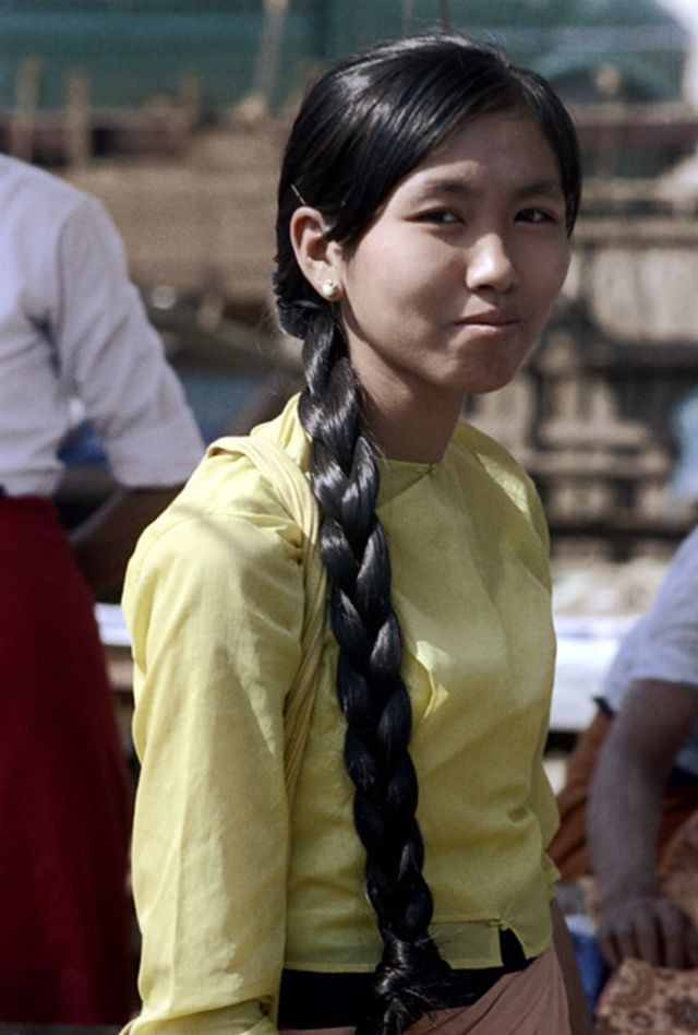 Ve dep hon hau cua thieu nu Myanmar thap nien 1970-Hinh-3