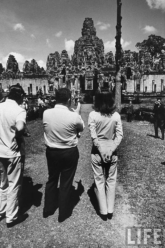 Hinh doc phu nhan co Tong thong Kennedy o Campuchia nam 1967-Hinh-8