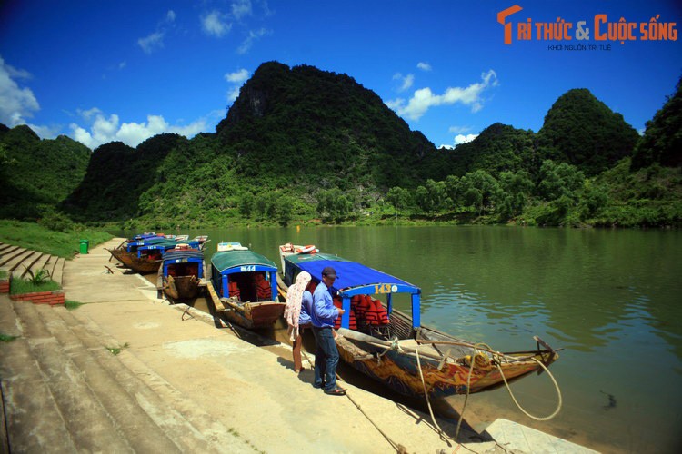 Giai thoai ly ky ve dong song “do mau” cua dat Quang Binh-Hinh-9