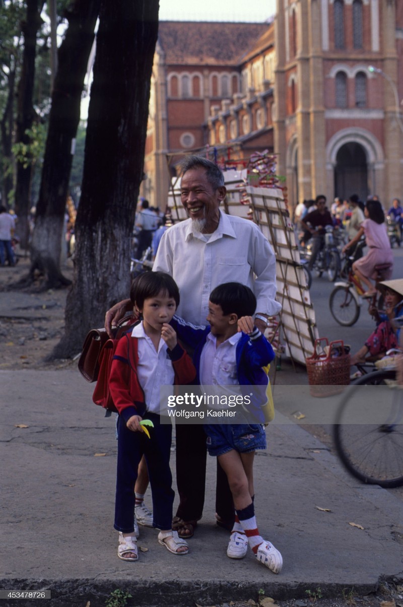 Loat anh day hoai niem ve Ha Noi, Sai Gon nam 1992-Hinh-11