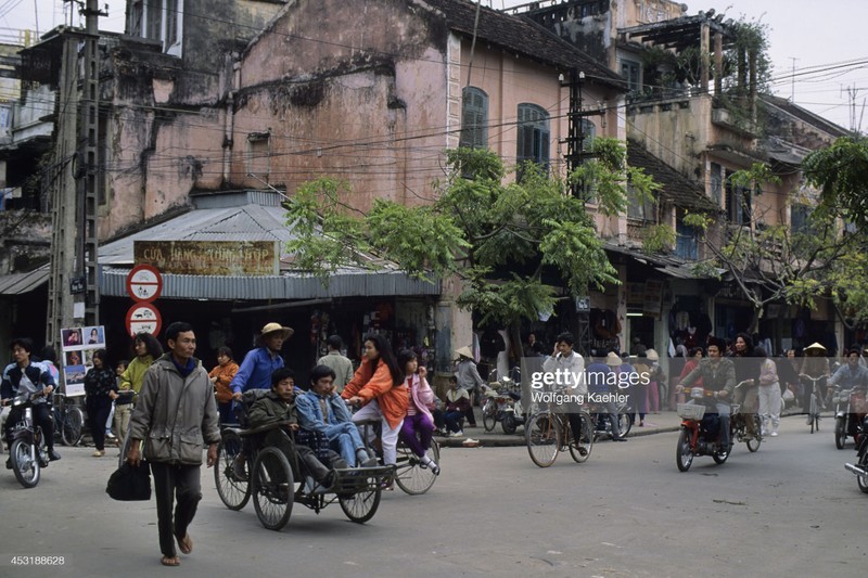 Loat anh day hoai niem ve Ha Noi, Sai Gon nam 1992