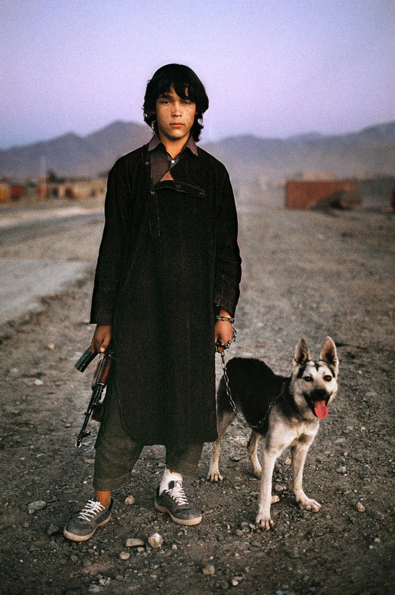 Anh cuc hiem ve cuoc song binh yen o Afghanistan thap nien 1990-Hinh-6