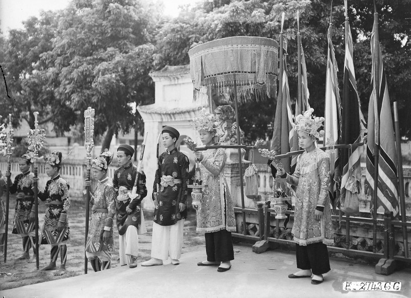 Anh vo gia ve Thai Binh thap nien 1920 qua ong kinh Tay-Hinh-10