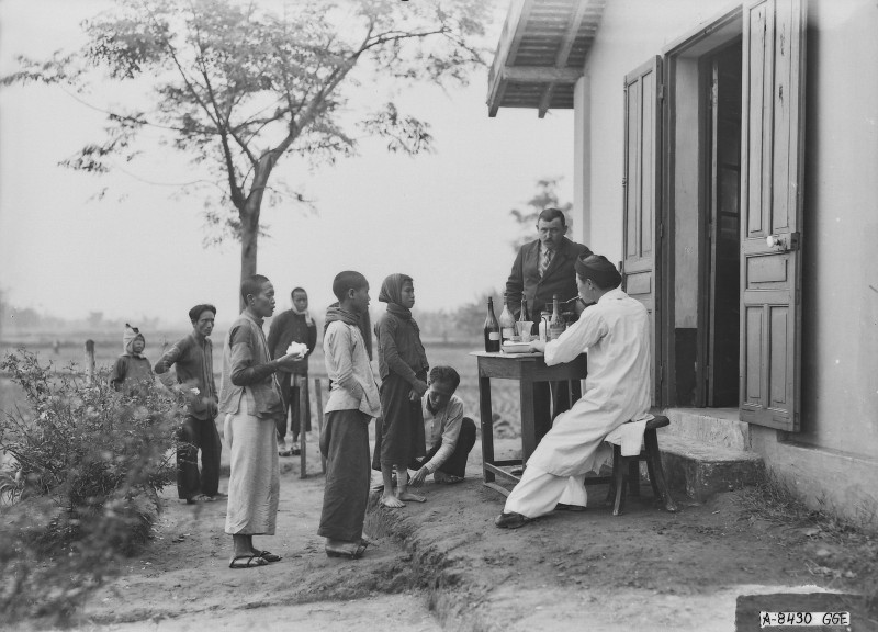 Anh vo gia ve Thai Binh thap nien 1920 qua ong kinh Tay-Hinh-12