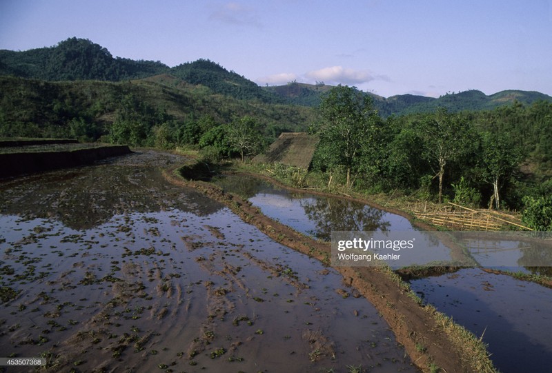 Dep ngat ngay khung canh hoang so cua Hoa Binh nam 1992-Hinh-2