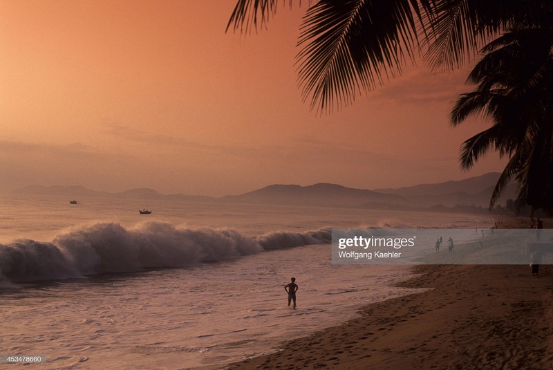 Lang ngam ve dep moc cua Nha Trang ba thap nien truoc