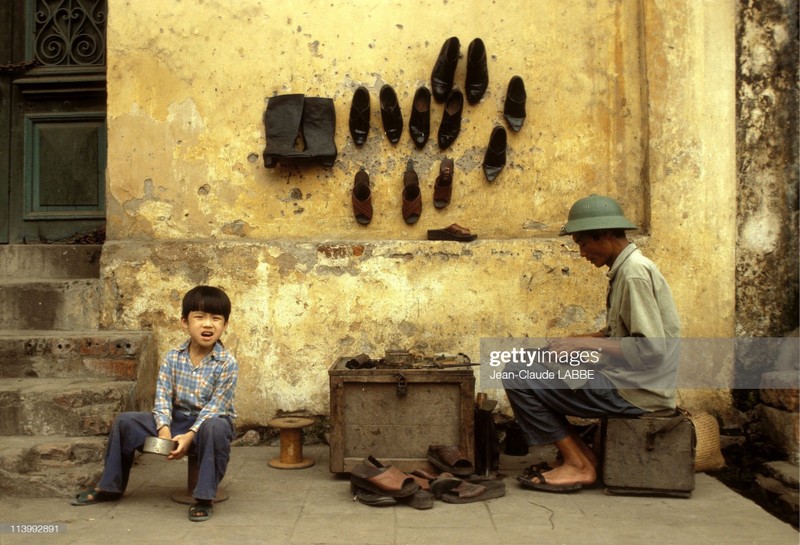 Loat anh “khong dung hang” ve pho co Ha Noi nam 1994-Hinh-5