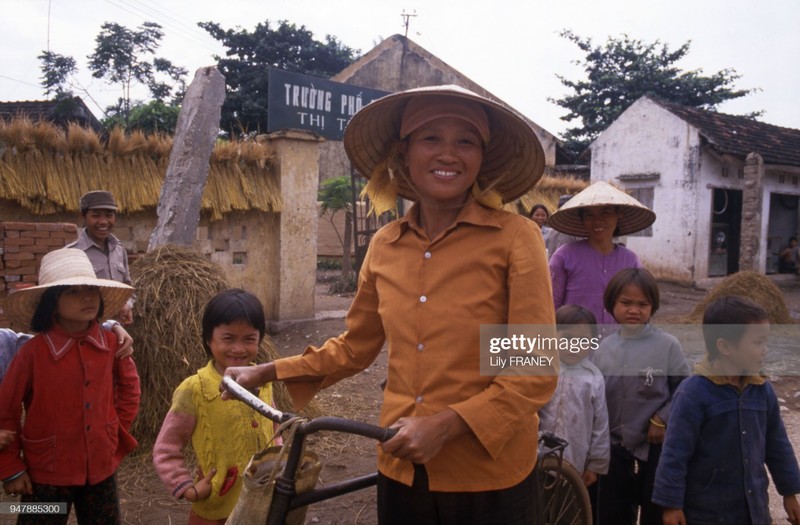 Khung canh thanh binh cua dong que Viet Nam nam 1987 (2)-Hinh-2