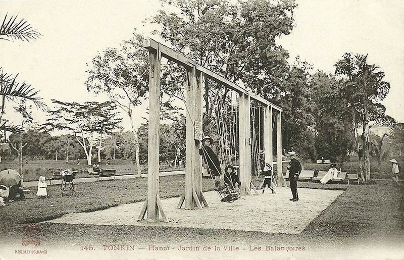 Ngam vuon Bach Thao Ha Noi trong loat buu thiep tram tuoi-Hinh-8