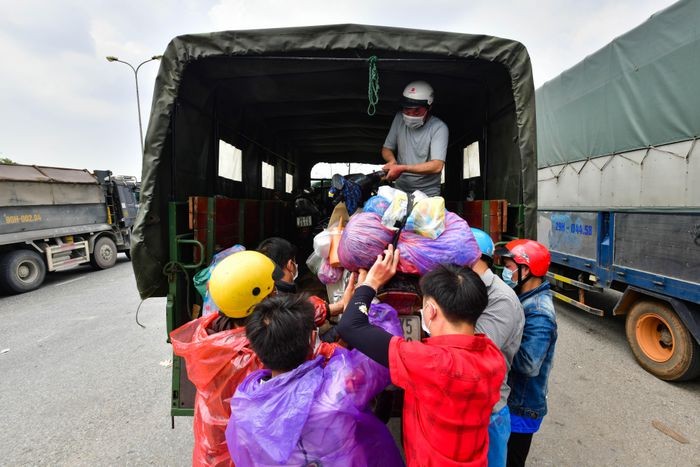 Nhung canh doi tren hanh trinh hon 1.000 km de ve que-Hinh-5