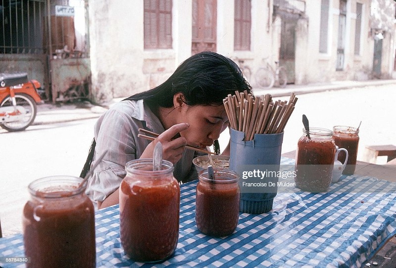 Loat anh kho quen ve phu nu Viet Nam thap nien 1980-Hinh-10