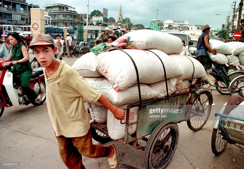Nhung hinh anh khong the khong xem ve Sai Gon nam 1996-Hinh-4