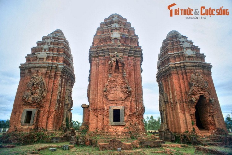 Kham pha ba toa thap Cham noi tieng nhat dat Binh Dinh-Hinh-9