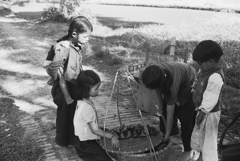 Loat anh hiem ve chua Lang cua Ha Noi nam 1952-Hinh-6