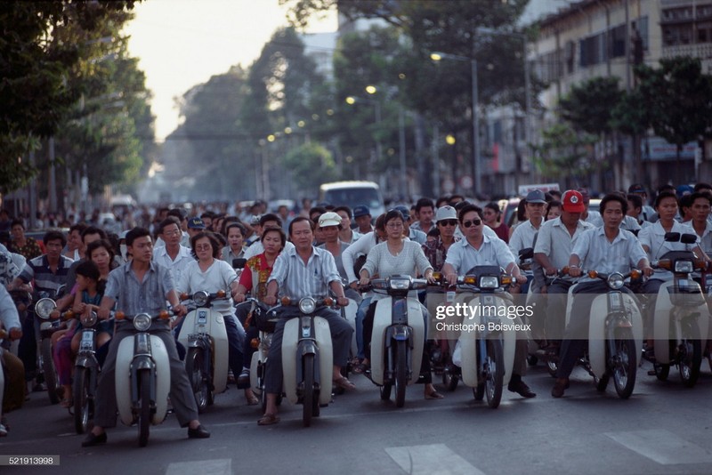 Anh cuc quy ve TP.HCM mua xuan nam 1996 (1)-Hinh-7