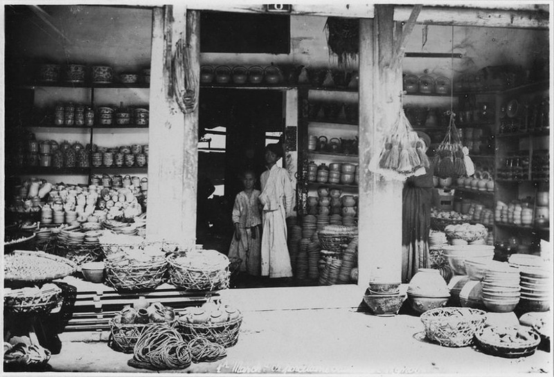 Anh la ve cac cua hang o Ha Noi nam 1950 (2)-Hinh-4