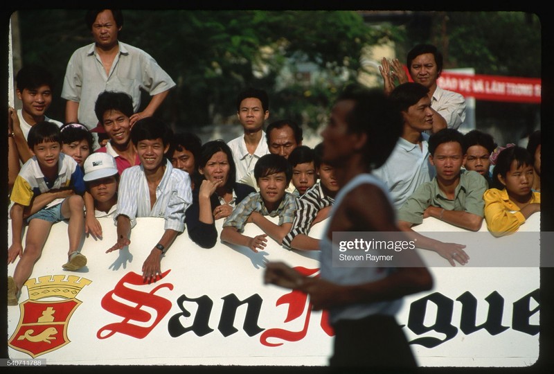 Cuoc song o TP. HCM nhung nam 1990 qua anh cua Steven Raymer-Hinh-9