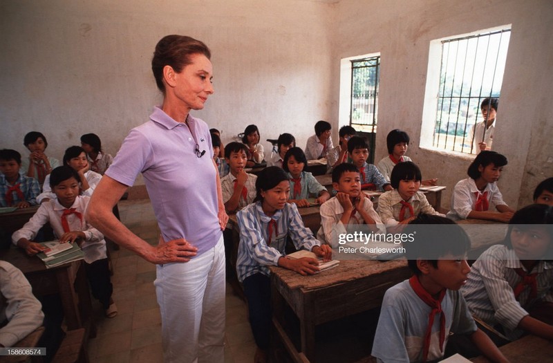 Anh sieu hiem: Nu minh tinh Audrey Hepburn o Viet Nam nam 1990-Hinh-2