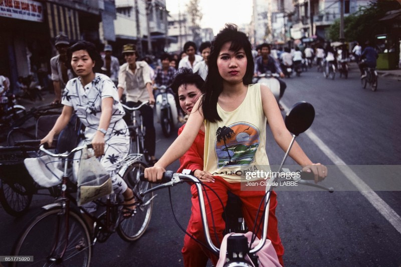 Anh cuc la ve TP.HCM nam 1991 cua nu phong vien Phap