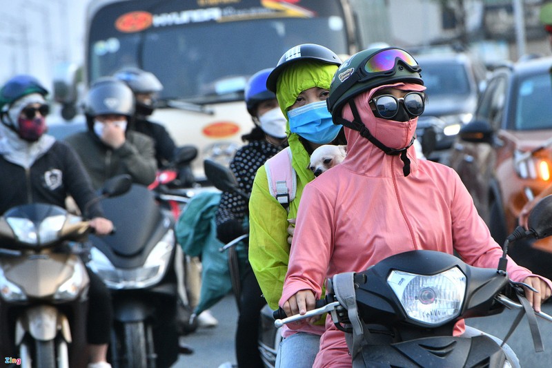 Chua het ky nghi le, duong vao Ha Noi da un tac keo dai-Hinh-4