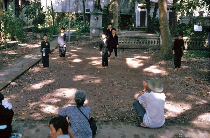 Anh cuc hiem ve den Quan Thanh o Ha Noi nam 1993-Hinh-7