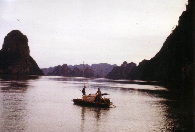 Vinh Ha Long nam 1973-1974 qua ong kinh chuyen gia Duc-Hinh-5