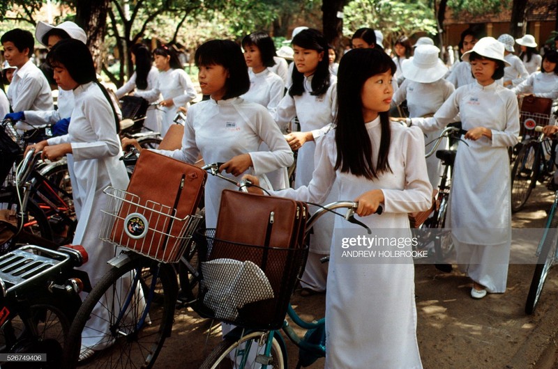 Ha Noi va TP. HCM nam 1991 qua ong kinh nhiep anh gia My-Hinh-9