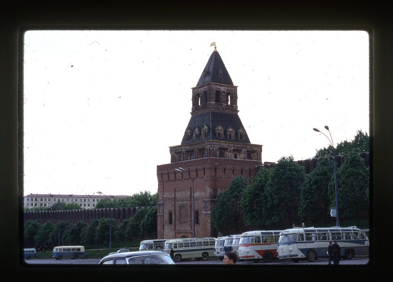 Goc nhin la ve Quang truong Do va Dien Kremlin nam 1969-Hinh-12