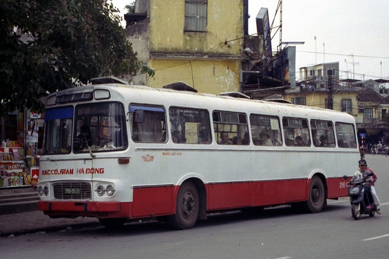 Hinh cuc doc ve xe buyt o Ha Noi nam 1996 (1)-Hinh-3