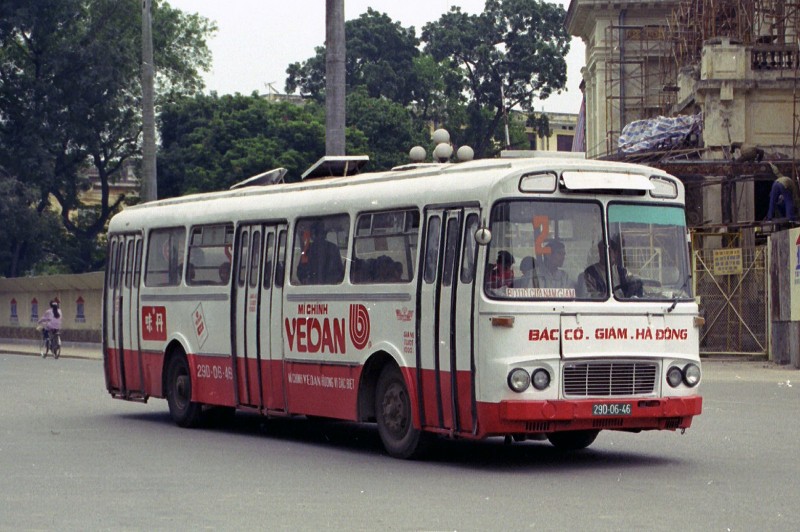 Hinh cuc doc ve xe buyt o Ha Noi nam 1996 (1)-Hinh-4