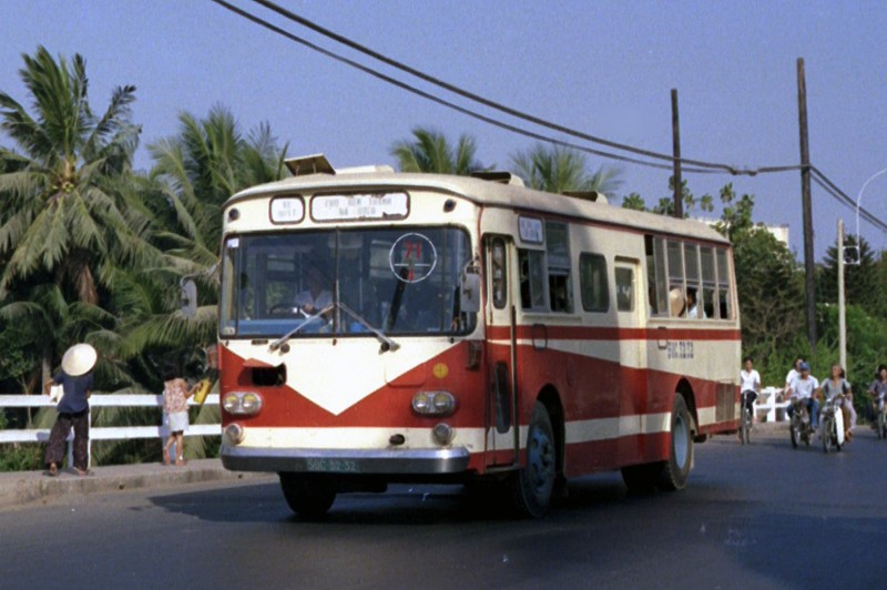 Anh khong dung hang ve xe buyt o TP. HCM thap nien 1990 (1)-Hinh-6