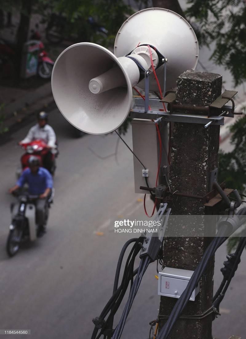 Anh doc: Ngam loa phuong o Ha Noi qua ong kinh phong vien Getty-Hinh-7