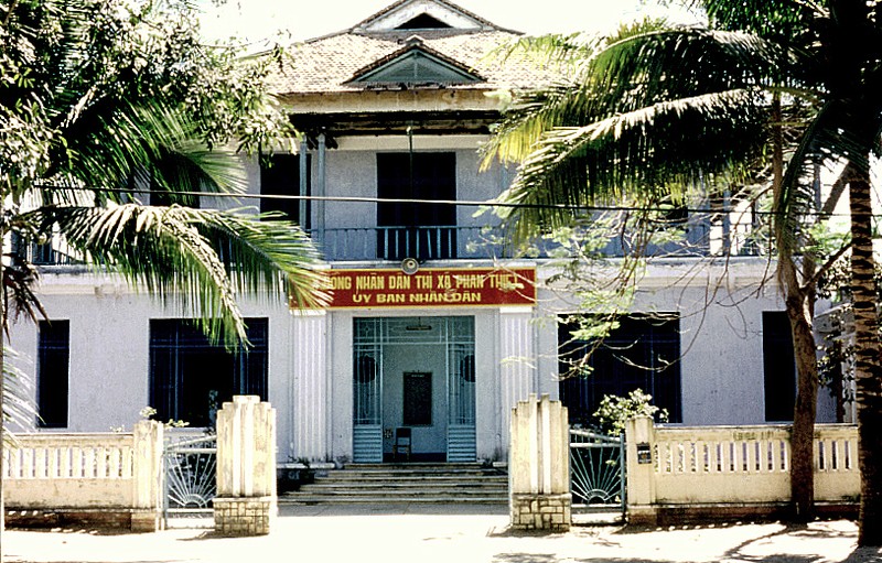 Loat anh sieu hiem ve mien Trung - Tay Nguyen nam 1986-Hinh-8