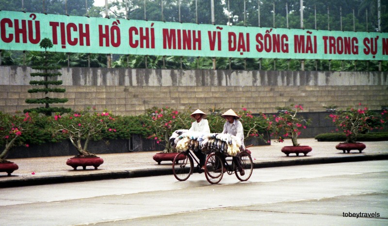 Quang truong Ba Dinh nhung nam 1980-1990 qua ong kinh quoc te-Hinh-9