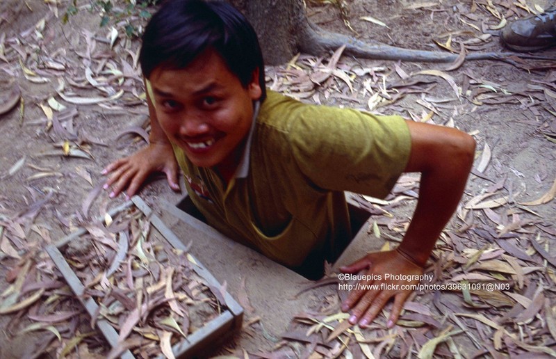 Anh cuc sinh dong ve TP. HCM nam 1993 qua ong kinh nguoi Duc-Hinh-13