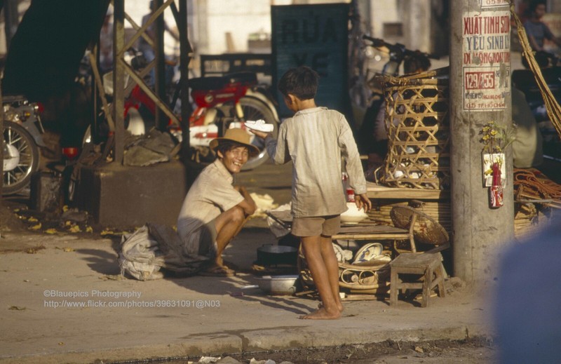 Net hon nhien, thanh thien cua tre em o TP. HCM nam 1993-Hinh-8