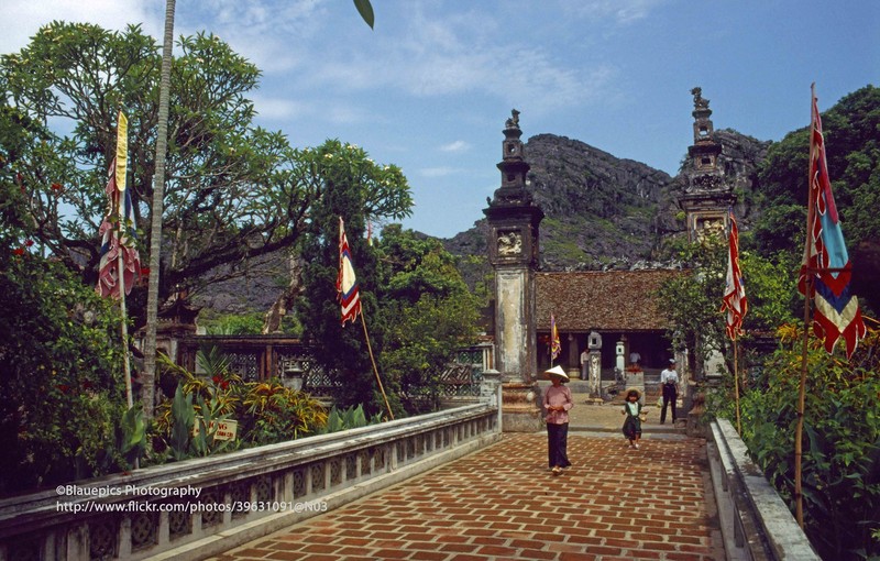 Anh tuyet voi ve vung dat Ninh Binh nam 1998 qua ong kinh Tay-Hinh-2