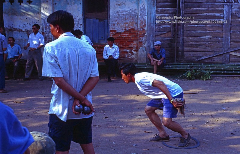 Kham pha ve dep tho moc cua dat nuoc Lao cuoi thap nien 1990 (2)-Hinh-14