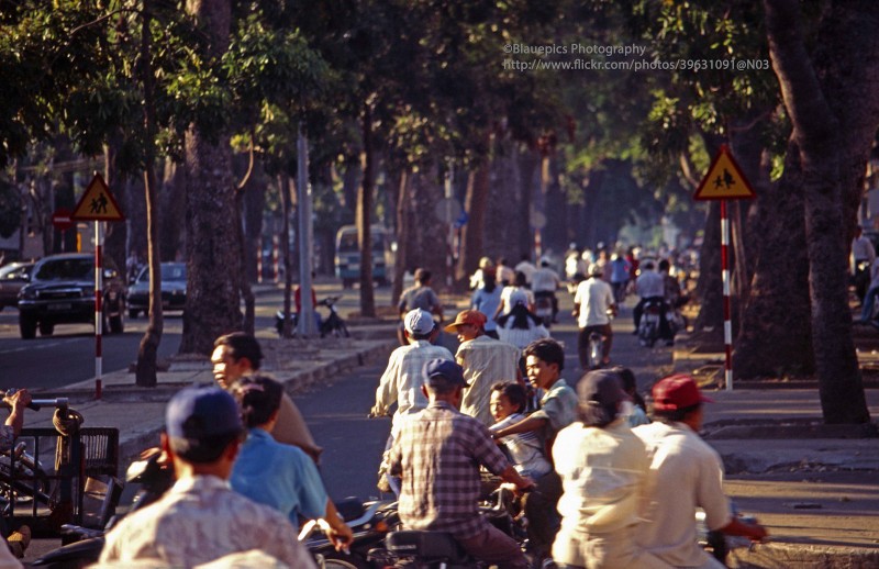 Loat anh tuyet voi ve doi thuong o TP. HCM nam 1998-Hinh-3