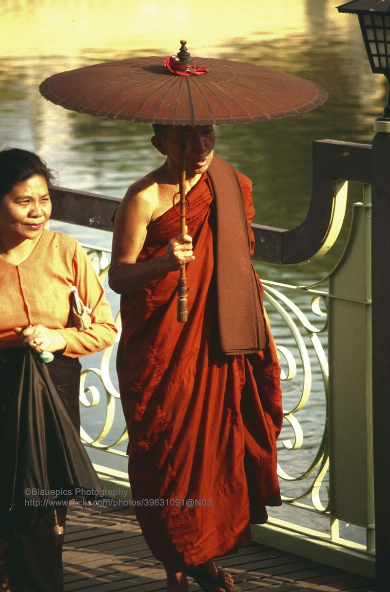 Loat anh cuc dang xem ve thu do cua Myanmar nam 1992-Hinh-10