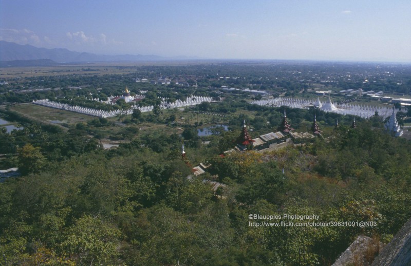 Loat anh cuc hay ve thanh pho lon thu hai Myanmar nam 1992-Hinh-2