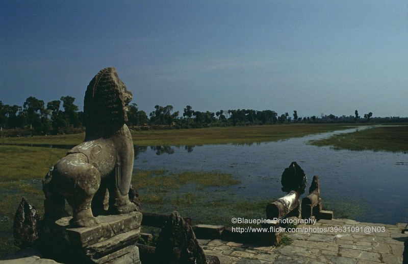 Anh dac biet ve phe tich Angkor Wat ba thap nien truoc-Hinh-15
