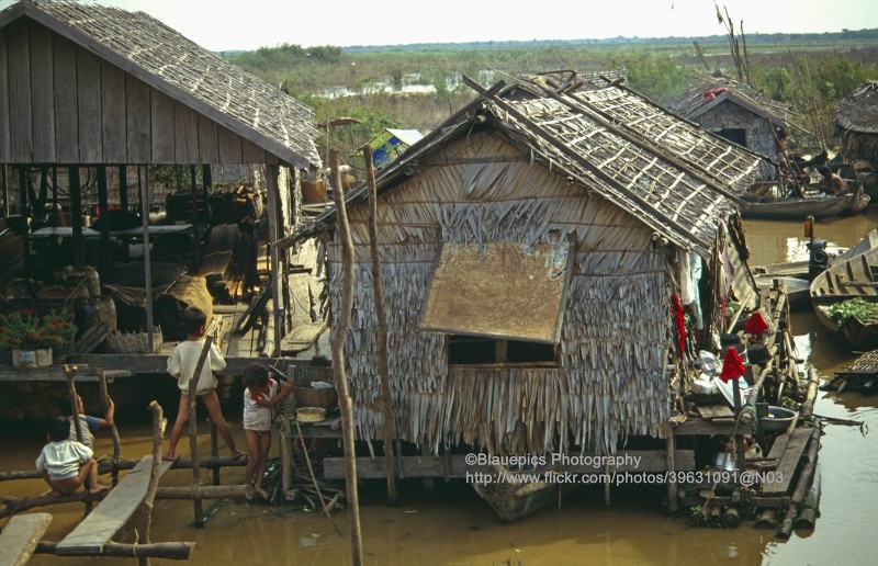 Anh hiem ve cuoc song tren bien ho Tonle Sap nam 1993-Hinh-6