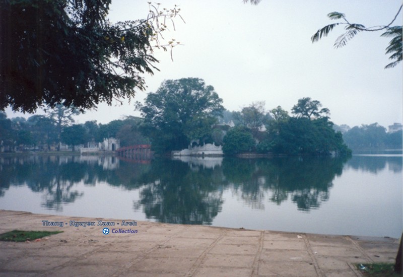 Anh cuc quy Ho Guom va Van Mieu - Quoc Tu Giam nam 1991-Hinh-2