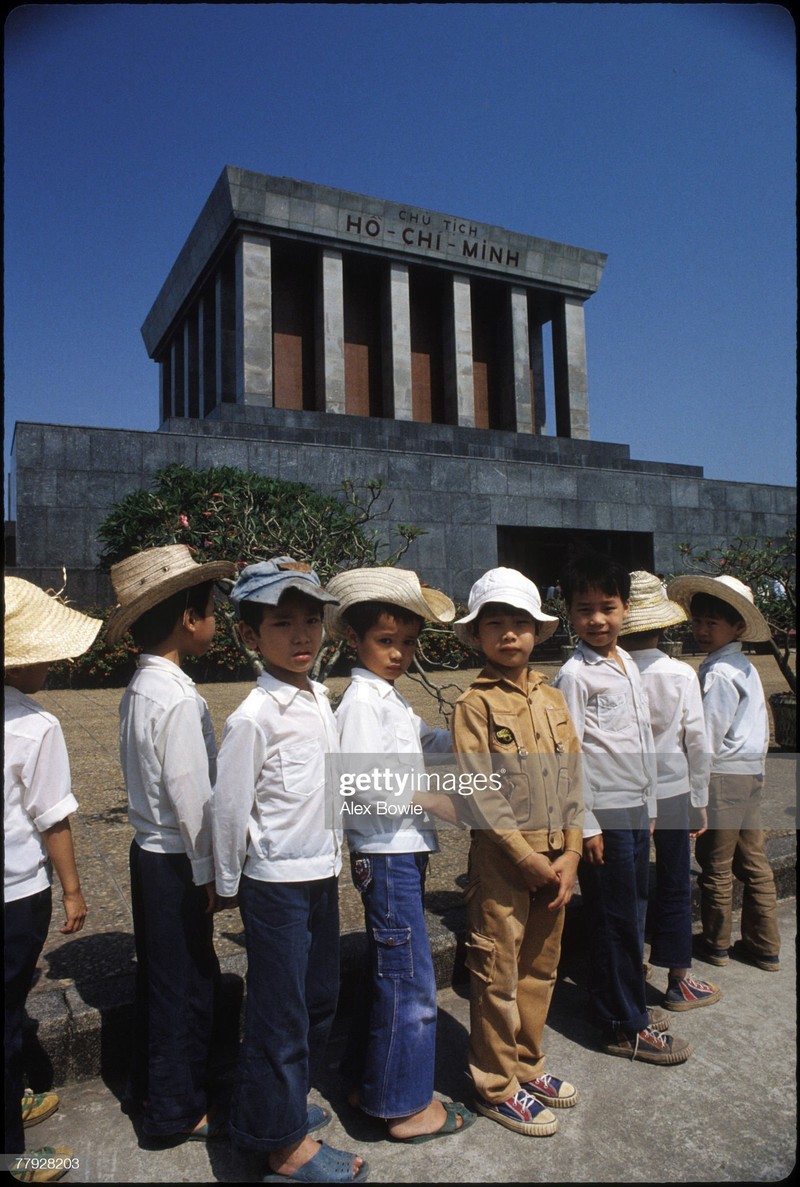 Ha Noi thoi bao cap qua loat anh quy cua Alex Bowie-Hinh-2