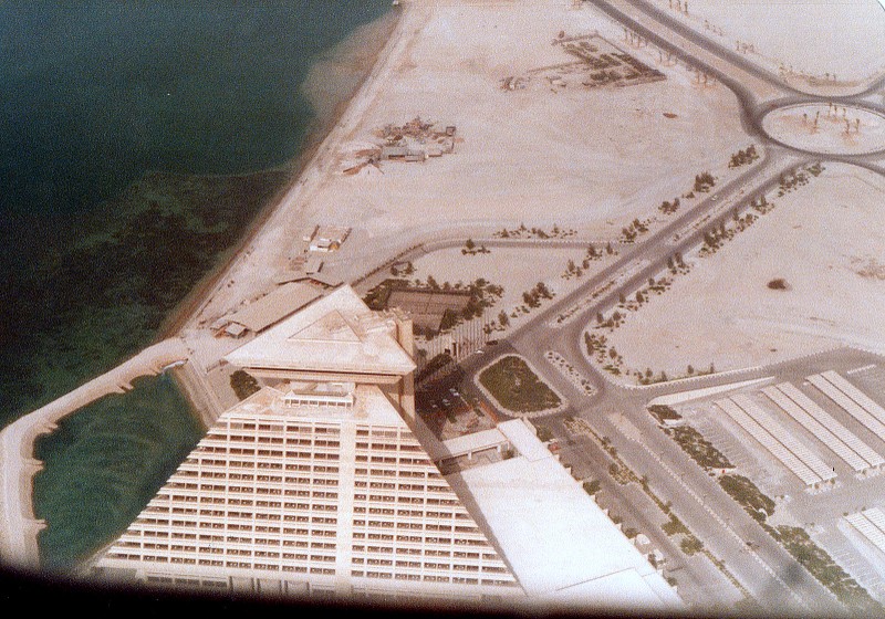 Loat anh quy hiem ve dat nuoc Qatar thap nien 1980 (1)-Hinh-3