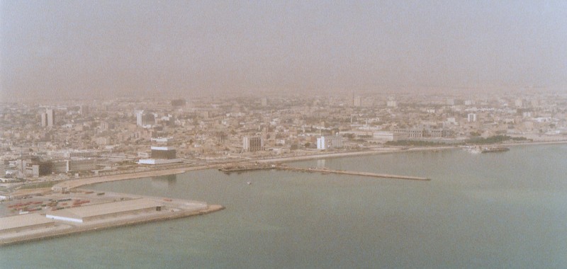 Loat anh quy hiem ve dat nuoc Qatar thap nien 1980 (1)