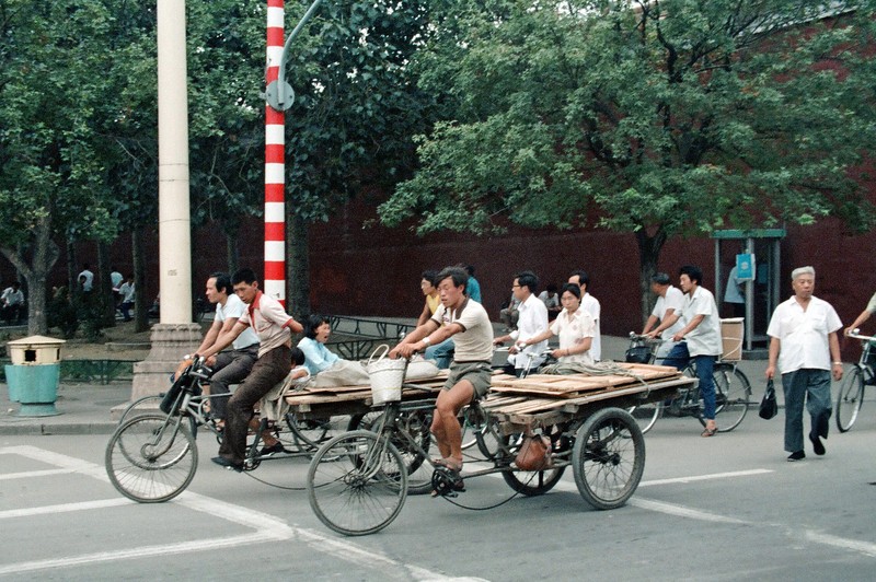 Thanh pho Bac Kinh nam 1986 qua ong kinh mot nguoi My-Hinh-2