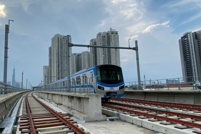 Lo trinh metro so 1 o TP.HCM chay thu nghiem doan tau dau tien